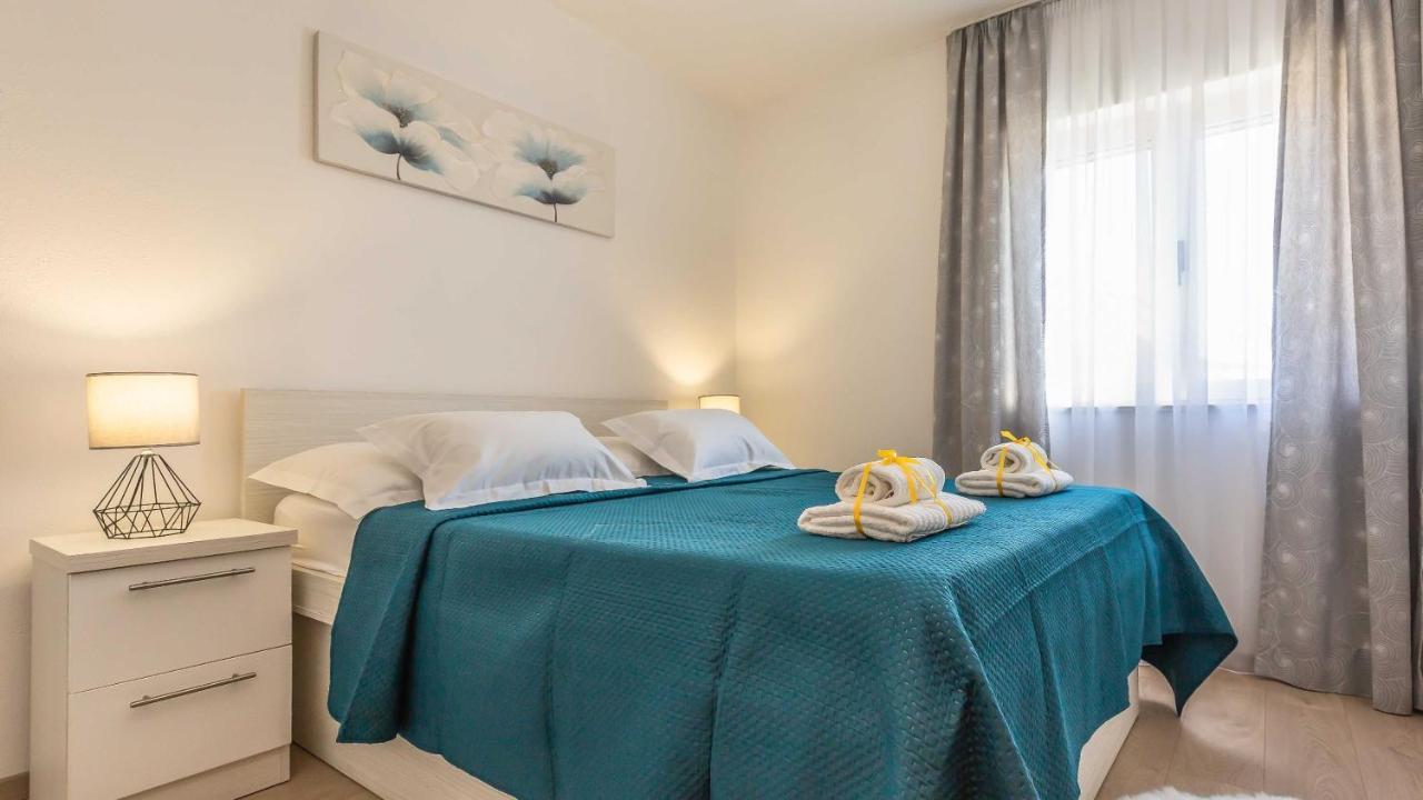 Apartments Lana Makarska Exterior photo