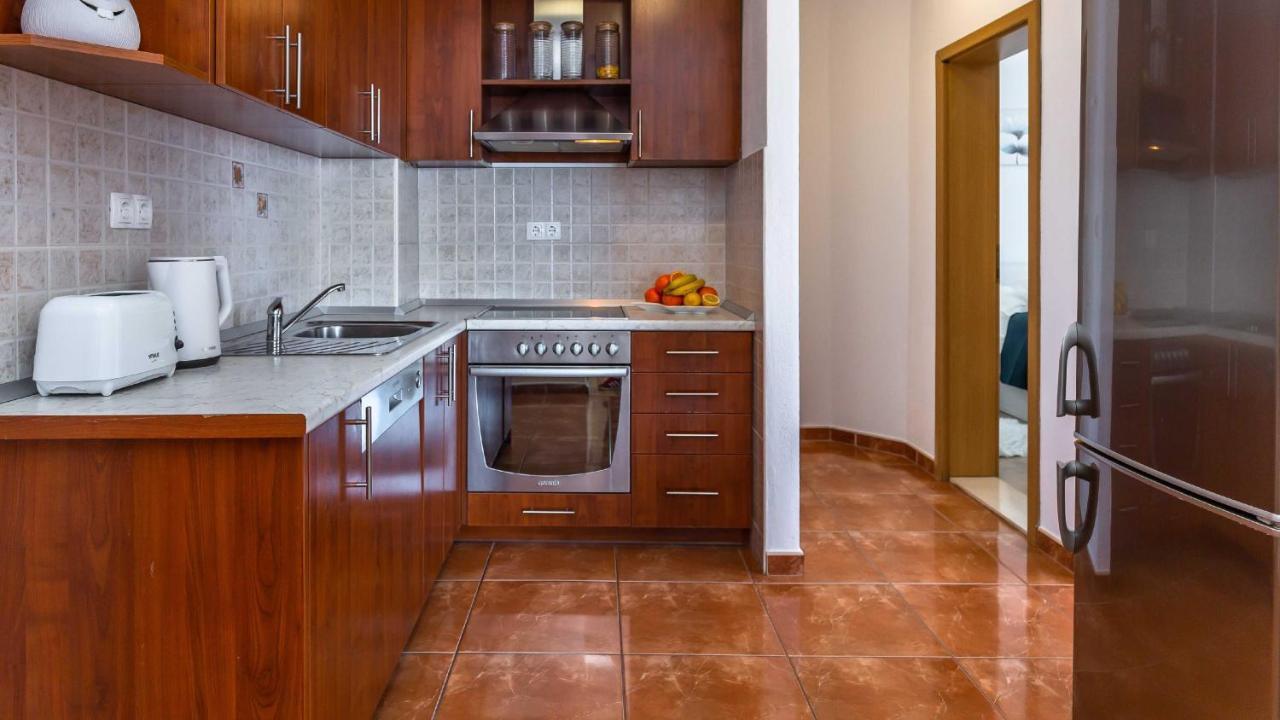 Apartments Lana Makarska Exterior photo